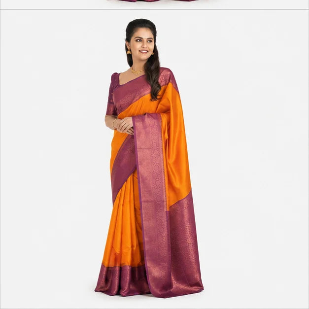 Lichi Silk Saree mit Jacquard Work – Indischer Damen Saree