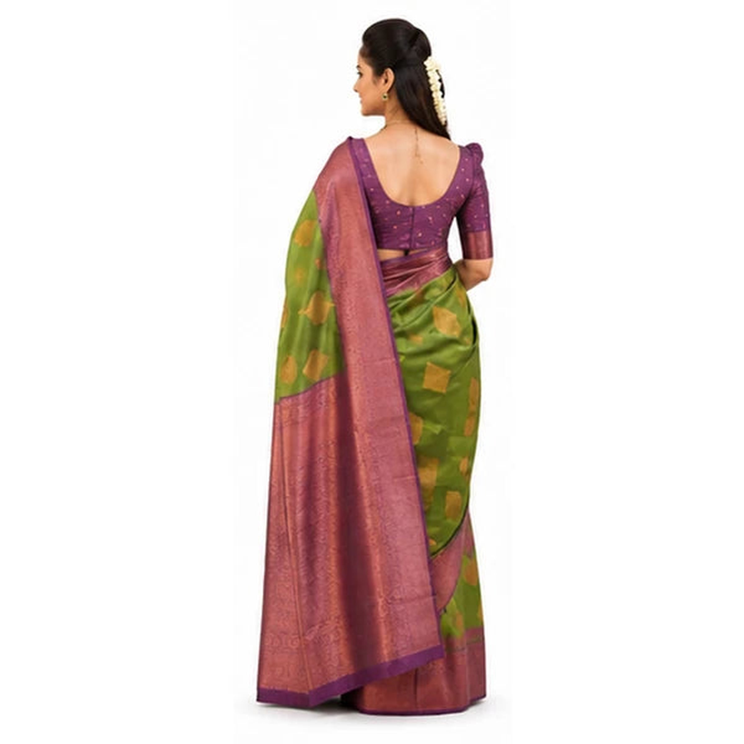 Lichi Silk Saree mit Jacquard Work – Indischer Damen Saree