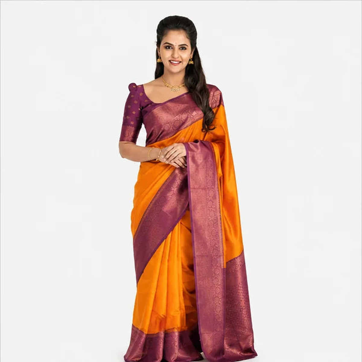 Lichi Silk Saree mit Jacquard Work – Indischer Damen Saree